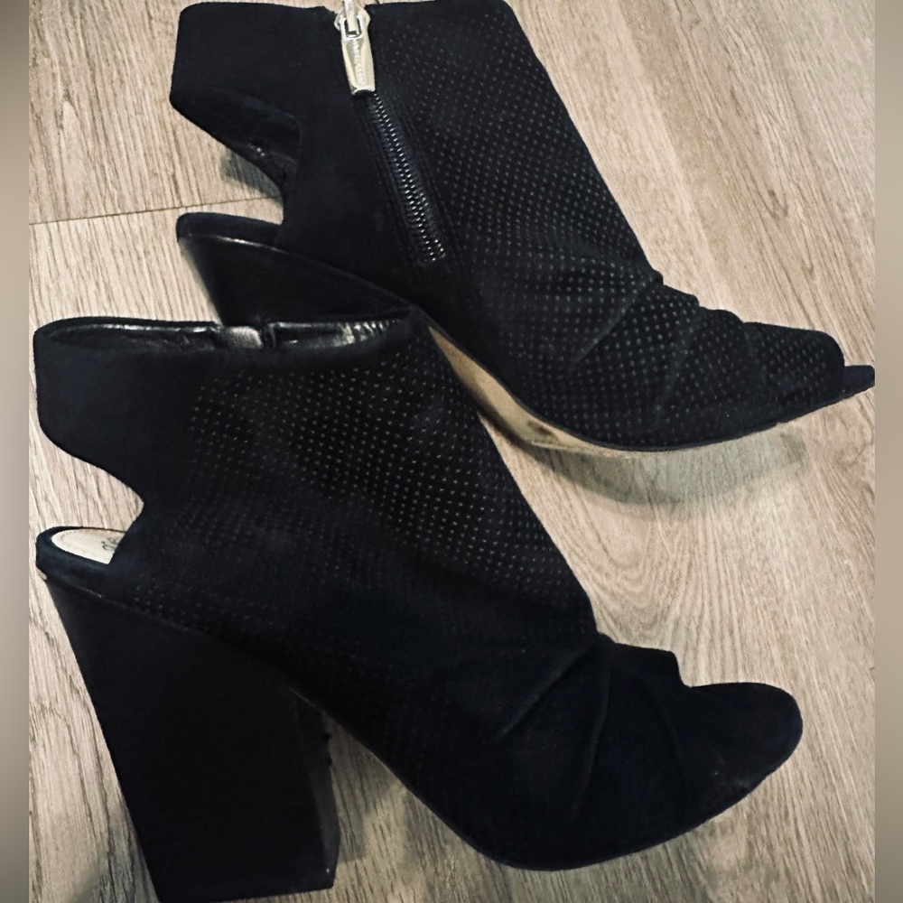 Vince Camuto Krandi Black Leather Slouch Ankle Boots Open Toe  - Size 7/37.5